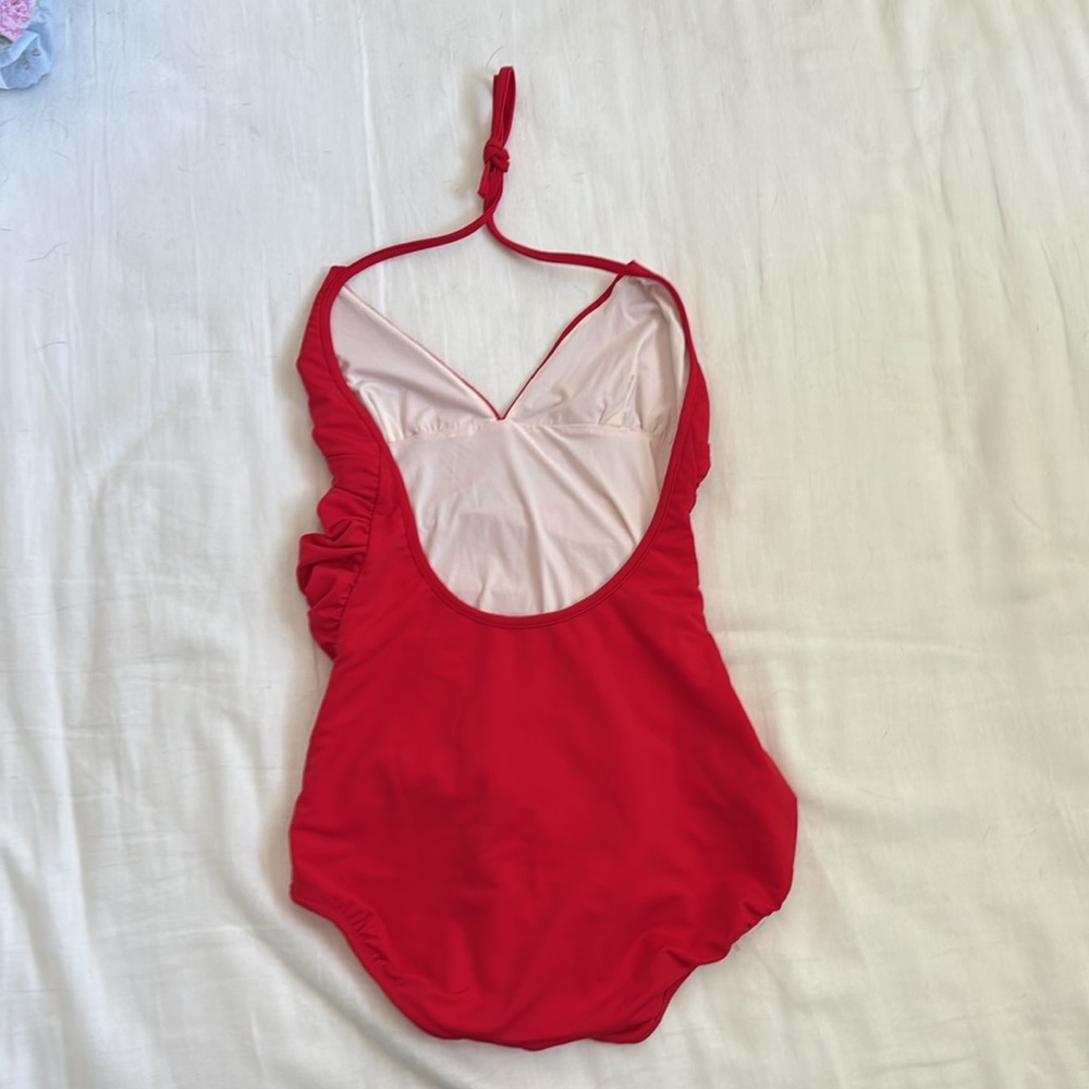 Chic Red Halter One-Piece Swimsuit - Picture 5 of 8